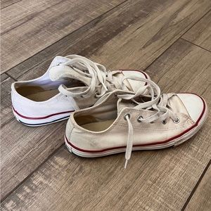 Converse Low Top Kids Size 3